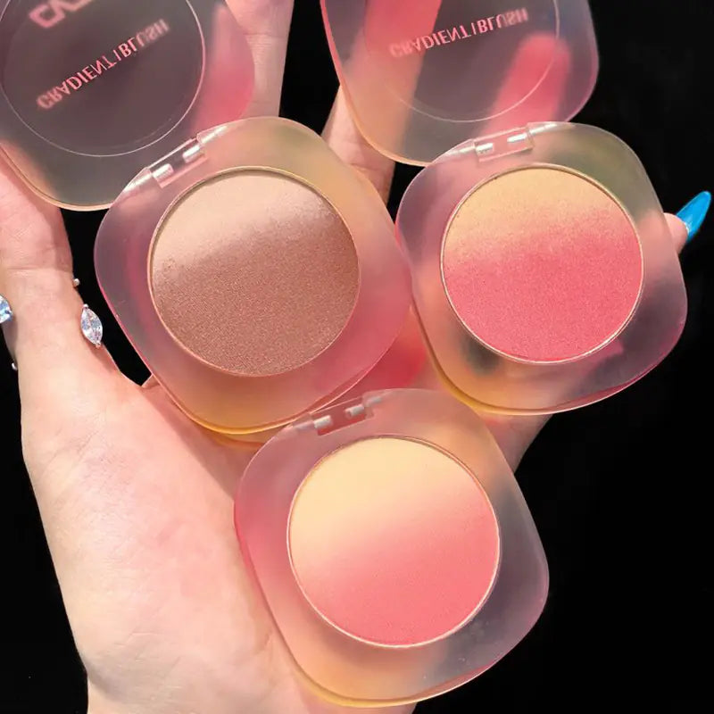Three-Color Gradient Blush for Natural Makeup Look